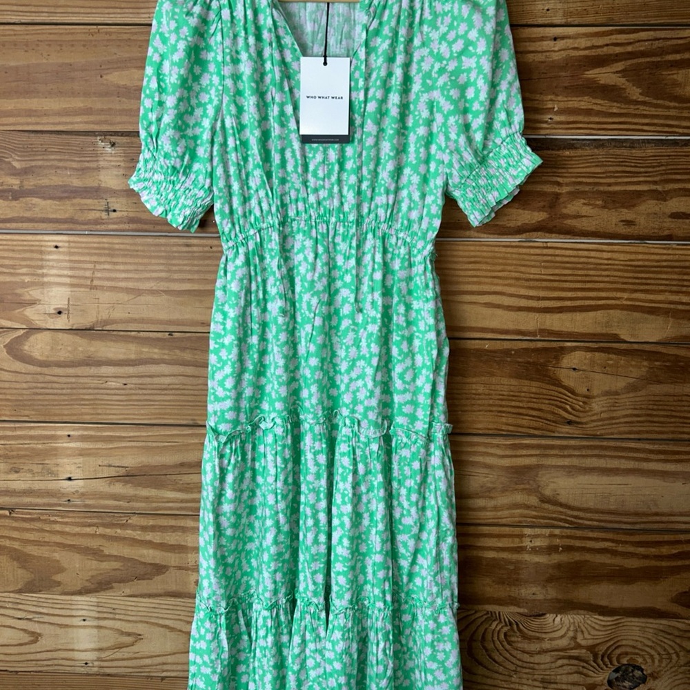 Who What Wear Light Green Floral Midi Dress - Picture 2 of 8